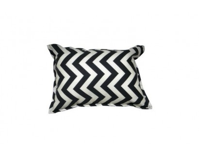 Noire and Ivoire Chevron Accent Pillow